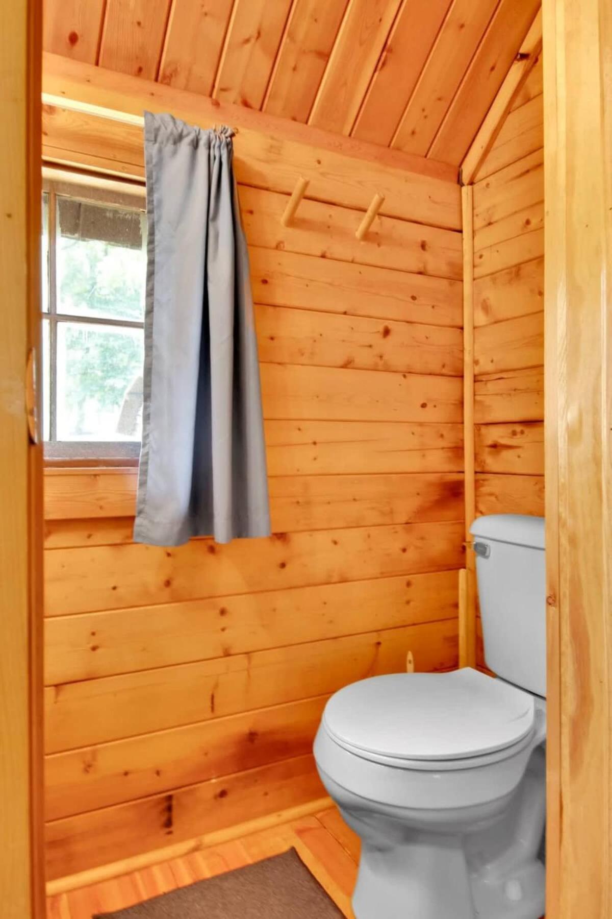 Rustic Cabin With Pool Access Bloomington Bagian luar foto